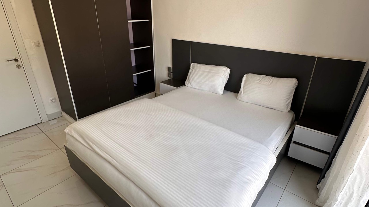 Apartment of 3 rooms second floor